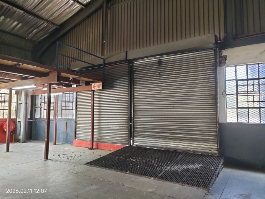To Let Commercial Property for Rent in Strijdom Park Gauteng