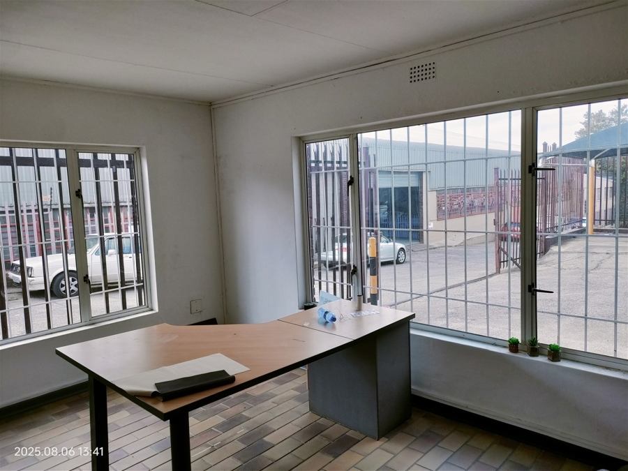 To Let Commercial Property for Rent in Strijdom Park Gauteng