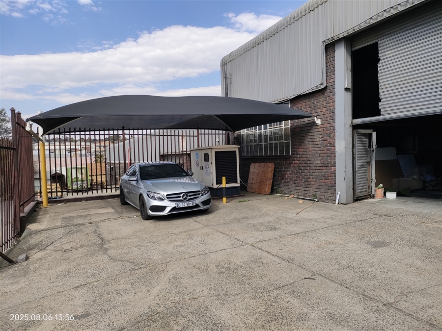 To Let Commercial Property for Rent in Strijdom Park Gauteng