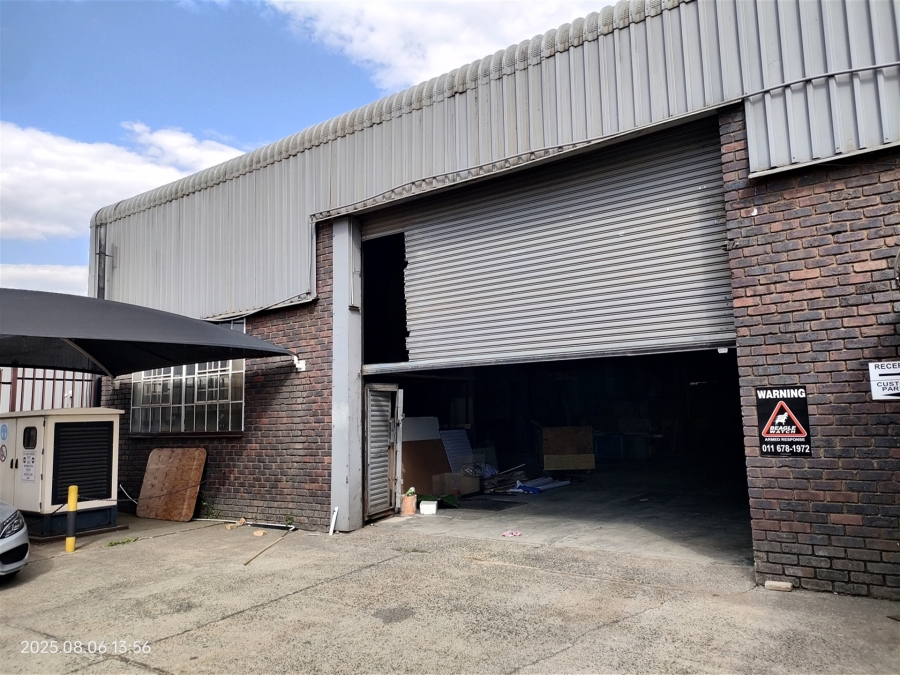 To Let Commercial Property for Rent in Strijdom Park Gauteng