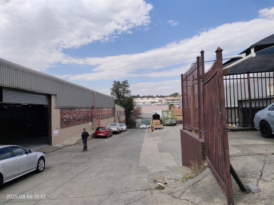 To Let Commercial Property for Rent in Strijdom Park Gauteng