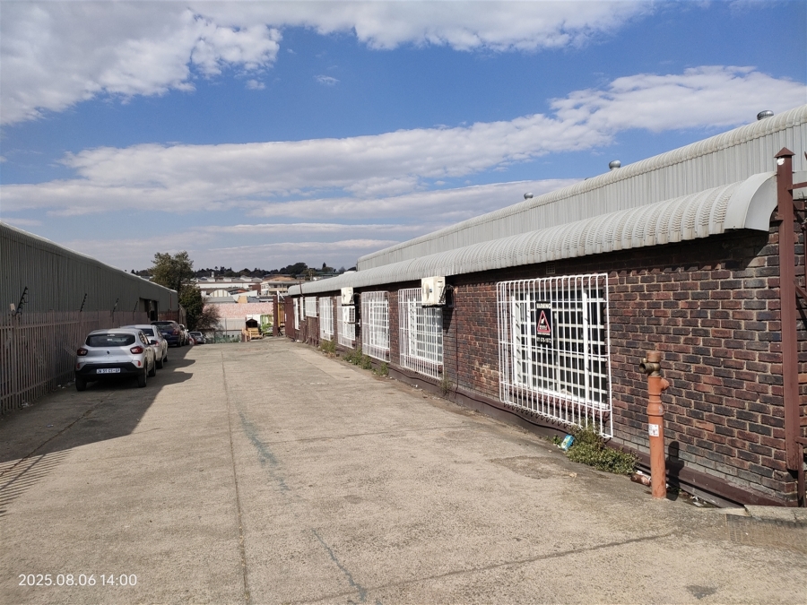 To Let Commercial Property for Rent in Strijdom Park Gauteng