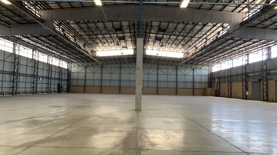 To Let commercial Property for Rent in Gosforth Park Gauteng