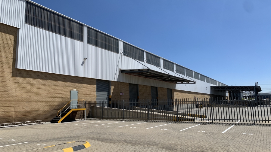 To Let commercial Property for Rent in Gosforth Park Gauteng
