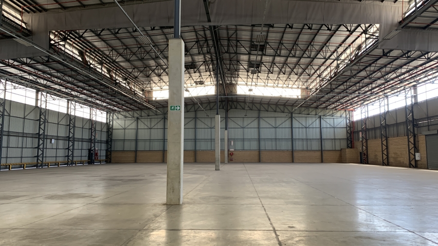 To Let commercial Property for Rent in Gosforth Park Gauteng