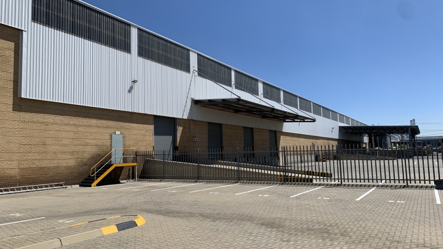To Let commercial Property for Rent in Gosforth Park Gauteng
