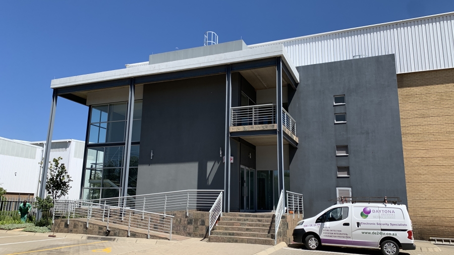 To Let commercial Property for Rent in Gosforth Park Gauteng