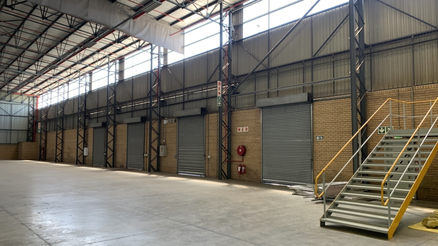 To Let commercial Property for Rent in Gosforth Park Gauteng