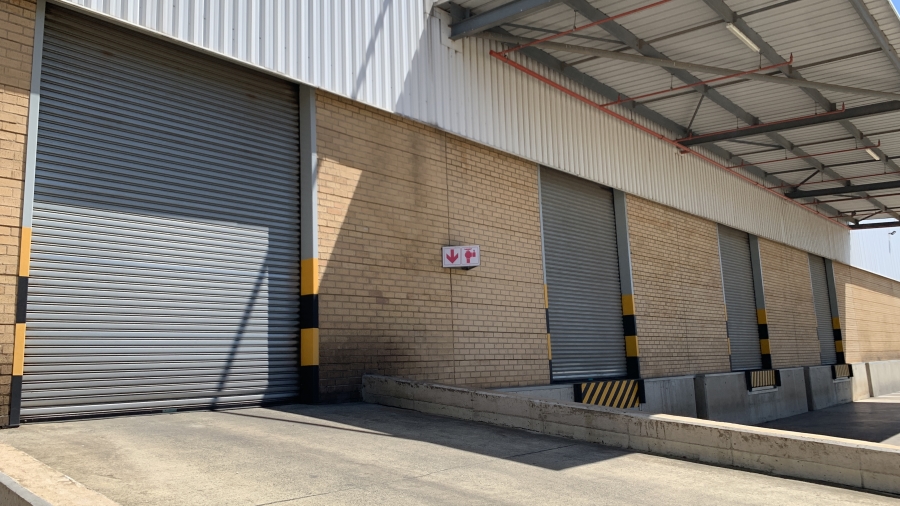 To Let commercial Property for Rent in Gosforth Park Gauteng