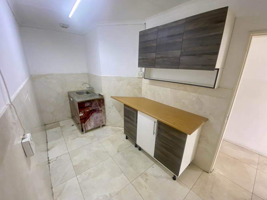 To Let commercial Property for Rent in Halfway House Gauteng