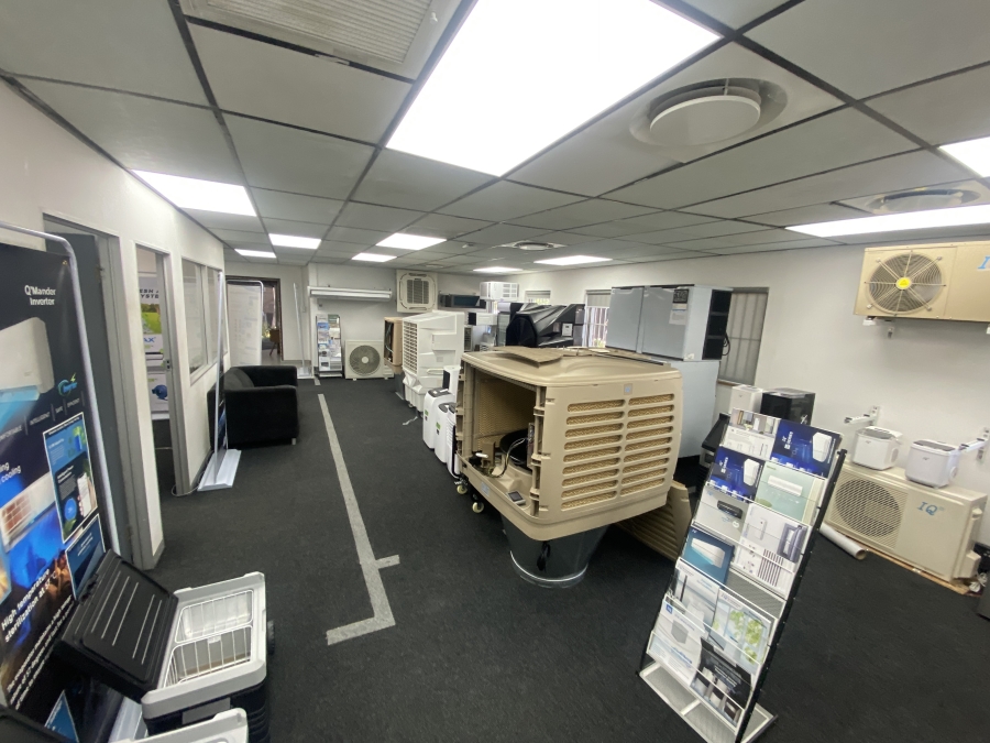 To Let commercial Property for Rent in Randjespark Gauteng