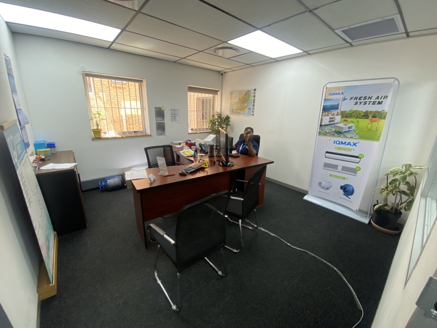 To Let commercial Property for Rent in Randjespark Gauteng