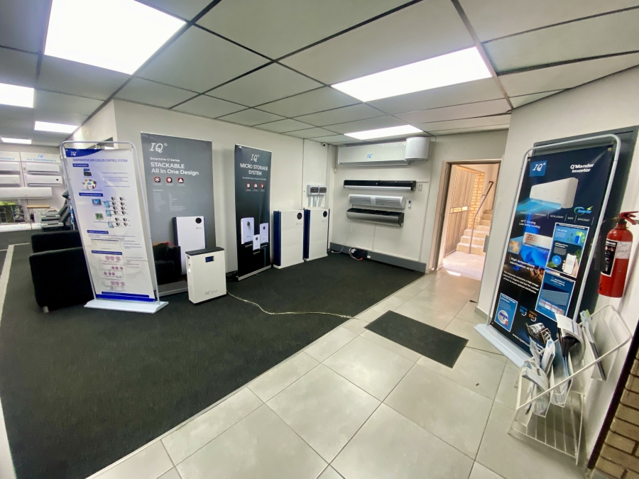 To Let commercial Property for Rent in Randjespark Gauteng