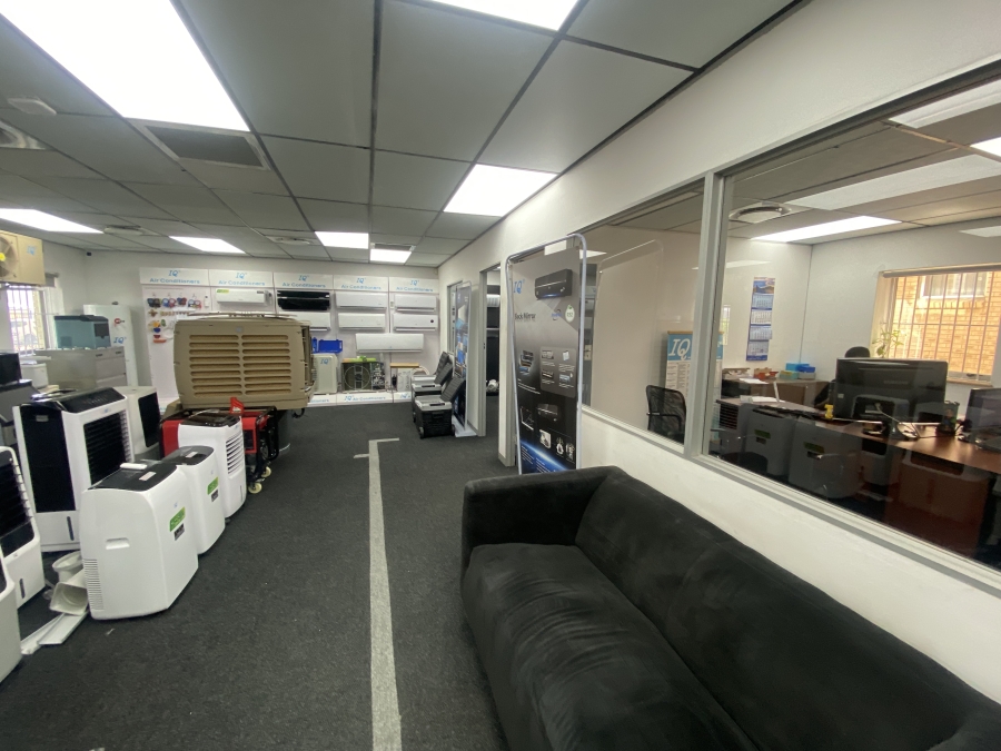 To Let commercial Property for Rent in Randjespark Gauteng