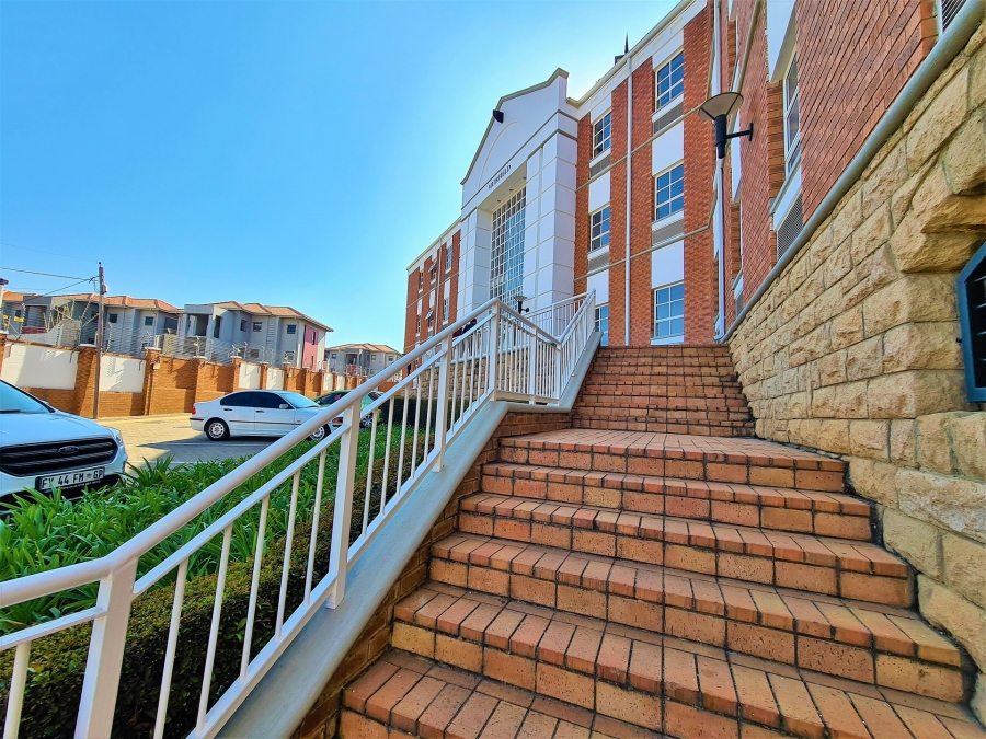 To Let commercial Property for Rent in Fourways Gauteng