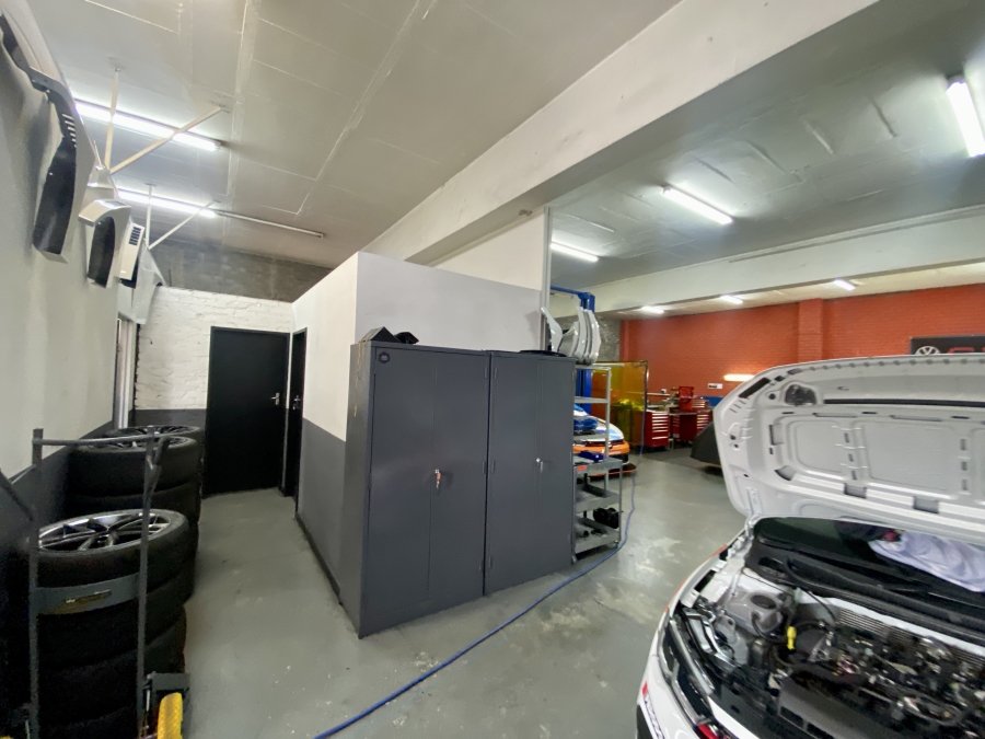 To Let commercial Property for Rent in Barbeque Downs Gauteng