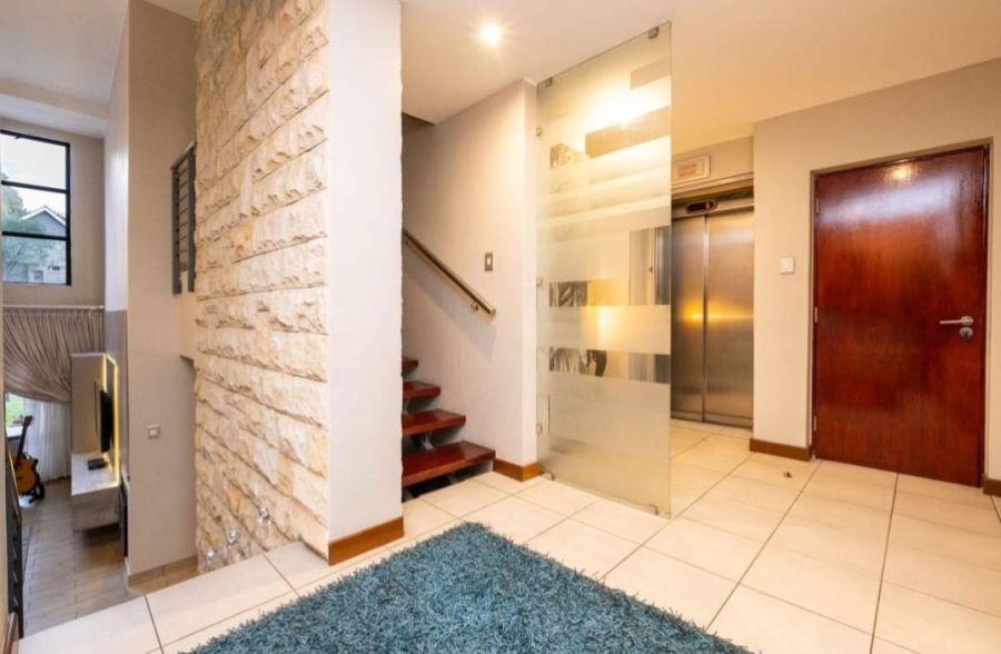 To Let 3 Bedroom Property for Rent in Hyde Park Gauteng