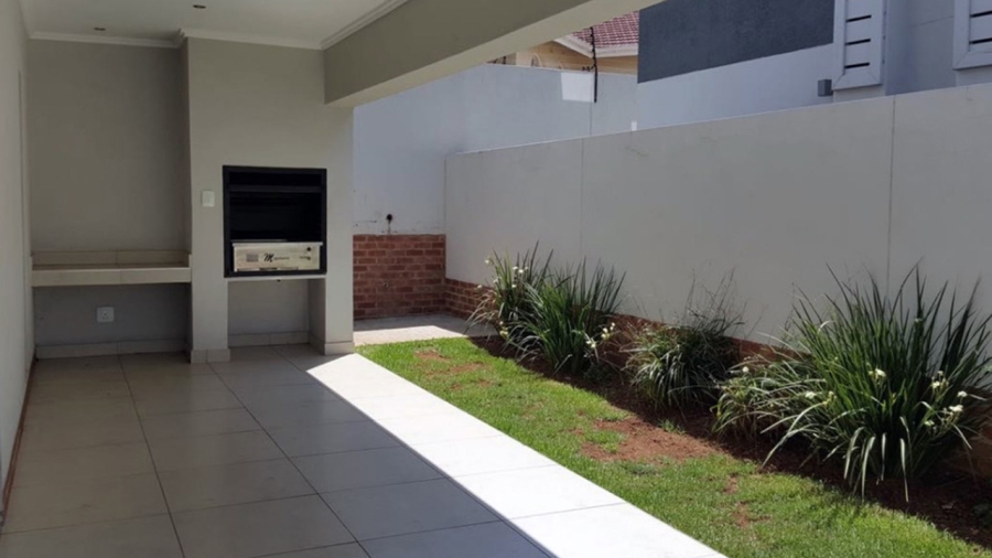 4 Bedroom Property for Sale in Bryanston East Gauteng