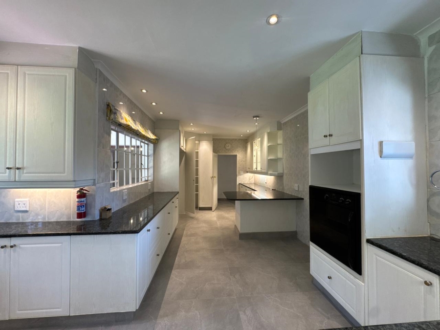 To Let 5 Bedroom Property for Rent in Bryanston East Gauteng