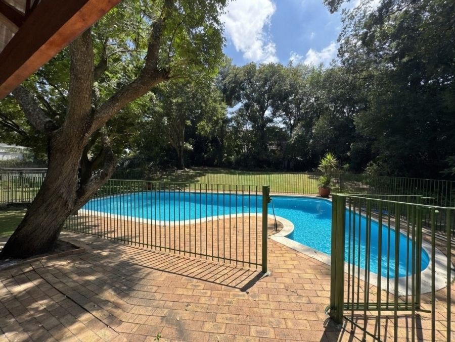 To Let 5 Bedroom Property for Rent in Bryanston East Gauteng