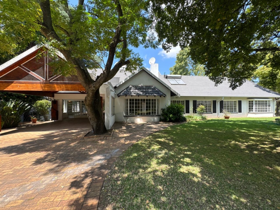 To Let 5 Bedroom Property for Rent in Bryanston East Gauteng