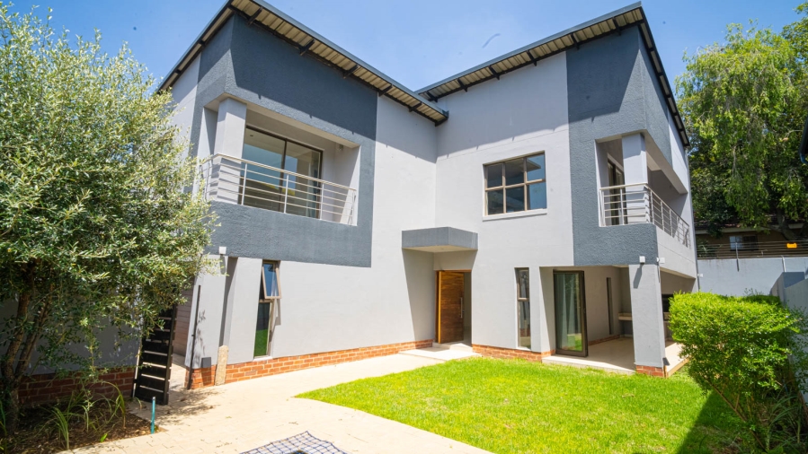 4 Bedroom Property for Sale in Bryanston East Gauteng