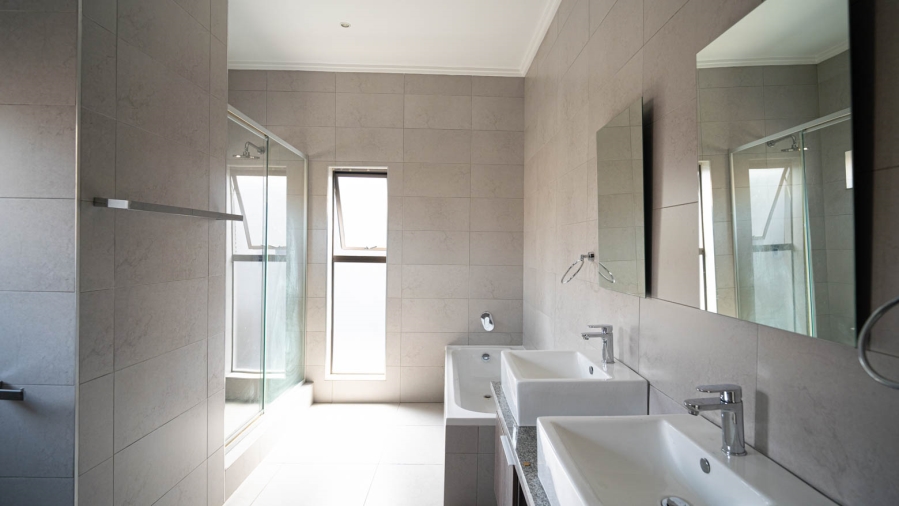 4 Bedroom Property for Sale in Bryanston East Gauteng