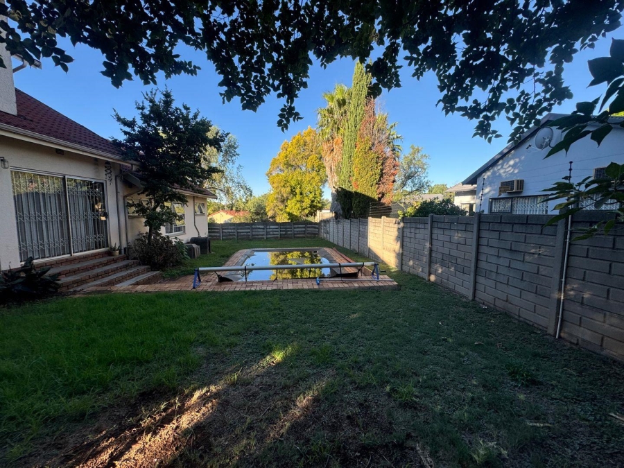 To Let 5 Bedroom Property for Rent in Dinwiddie Gauteng