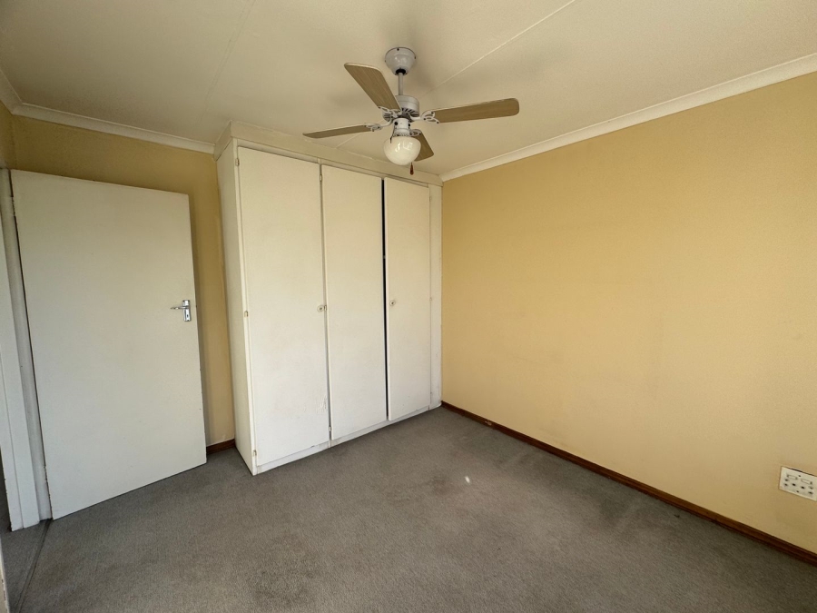 To Let 5 Bedroom Property for Rent in Dinwiddie Gauteng
