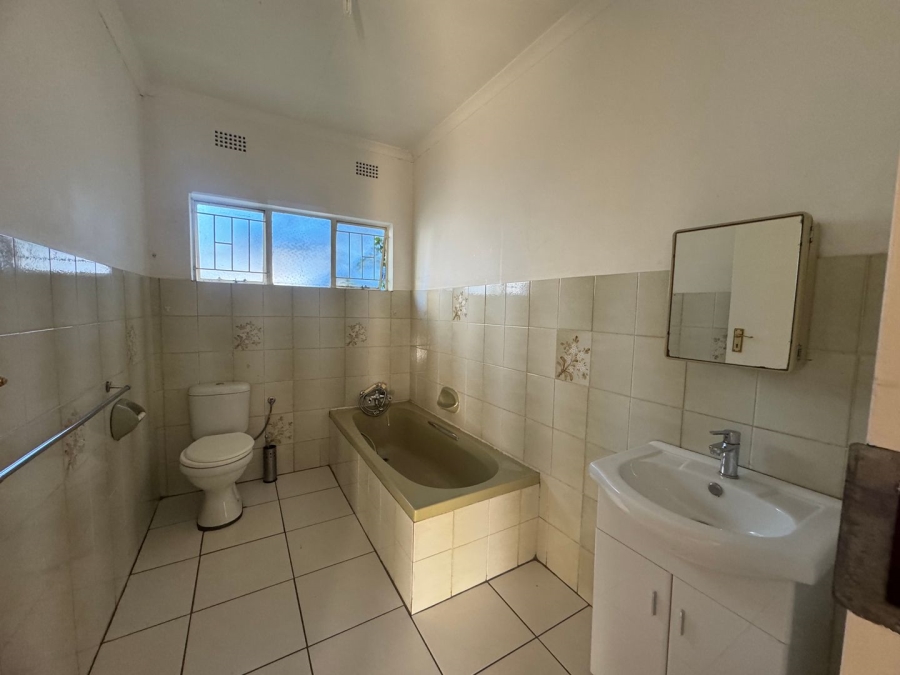 To Let 5 Bedroom Property for Rent in Dinwiddie Gauteng