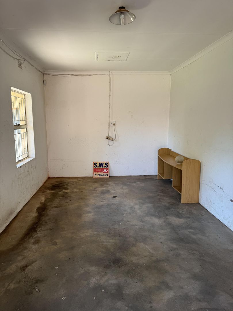 To Let 5 Bedroom Property for Rent in Dinwiddie Gauteng