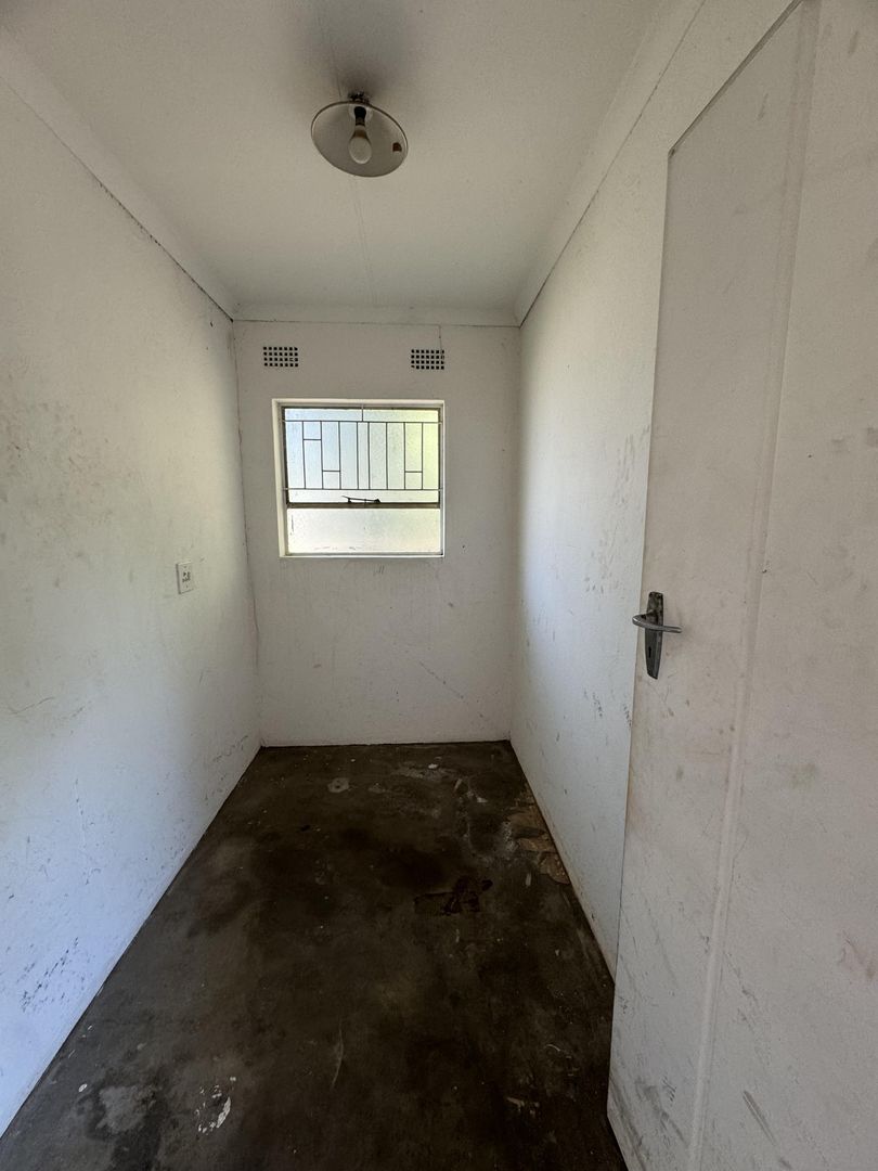 To Let 5 Bedroom Property for Rent in Dinwiddie Gauteng