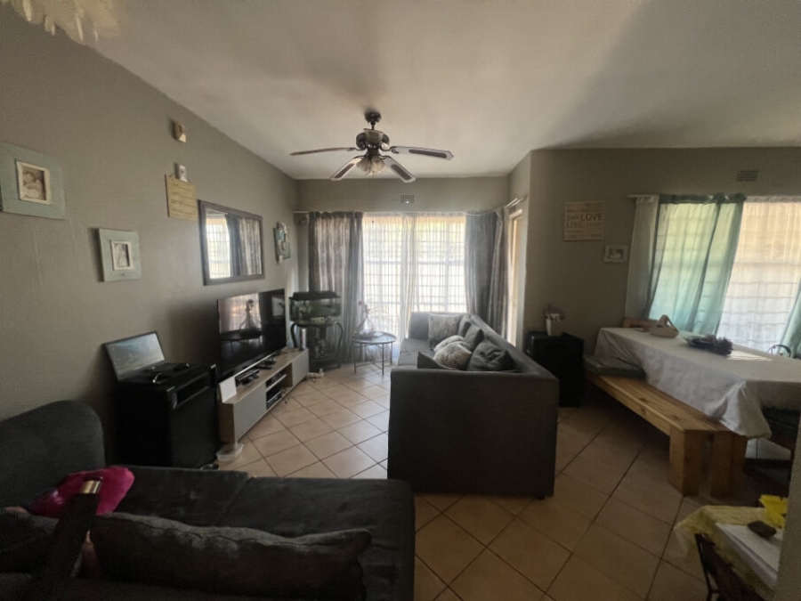 3 Bedroom Property for Sale in Lambton Gardens Gauteng