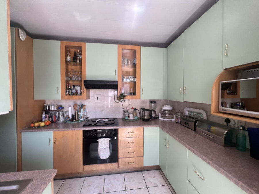 3 Bedroom Property for Sale in Lambton Gardens Gauteng