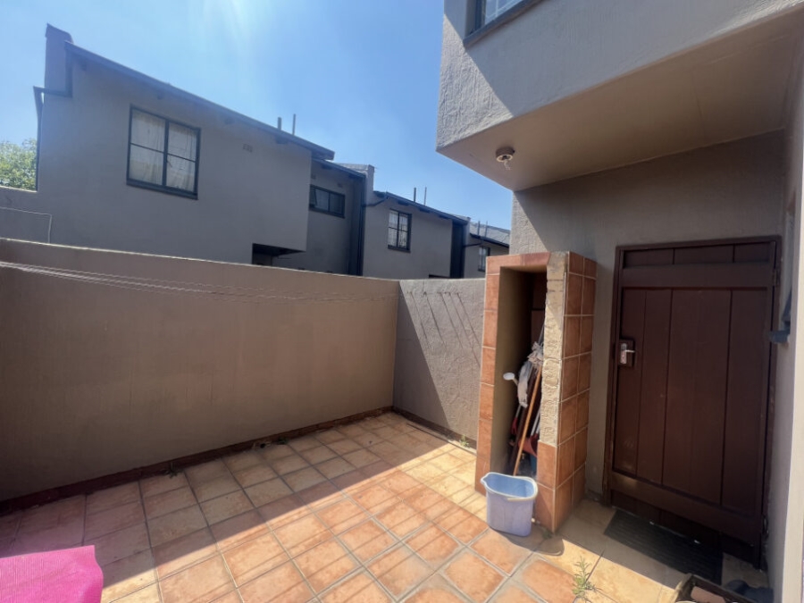 3 Bedroom Property for Sale in Lambton Gardens Gauteng