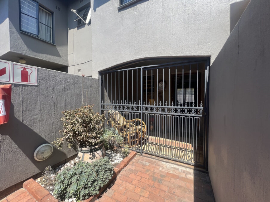 3 Bedroom Property for Sale in Lambton Gardens Gauteng