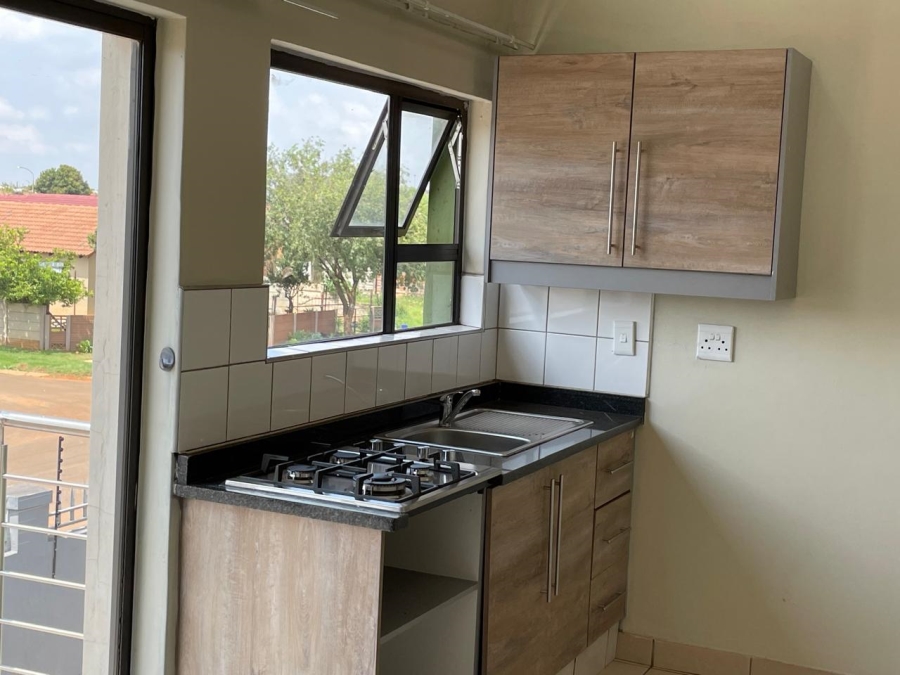To Let 1 Bedroom Property for Rent in Villa Liza Gauteng