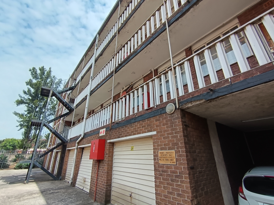 2 Bedroom Property for Sale in Germiston South Gauteng