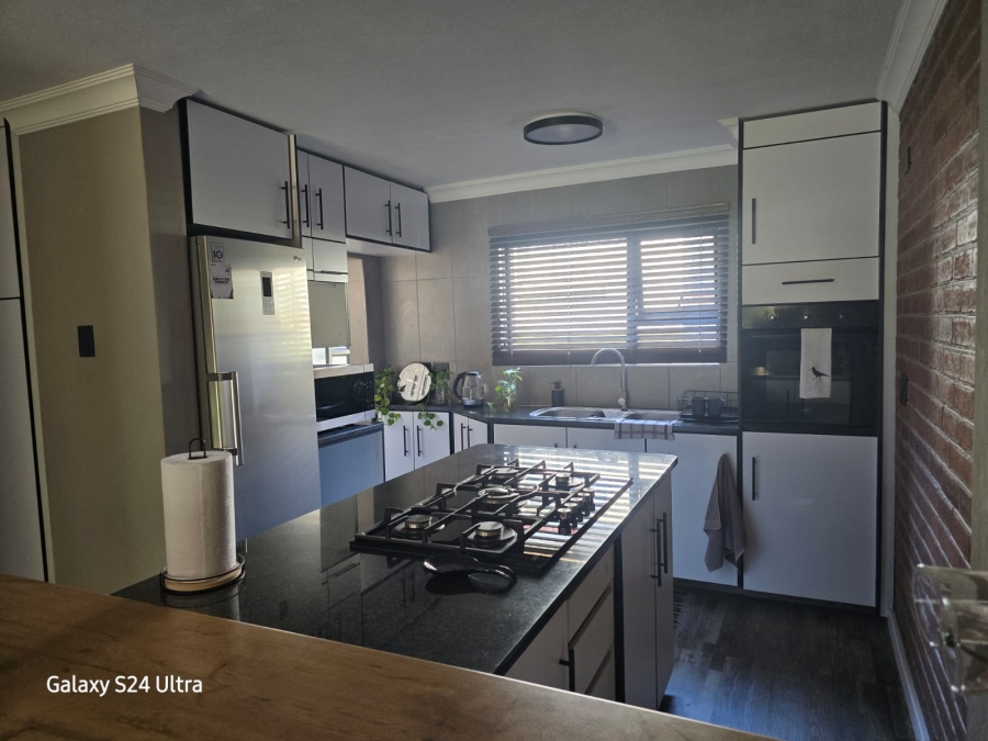 3 Bedroom Property for Sale in Castleview Gauteng