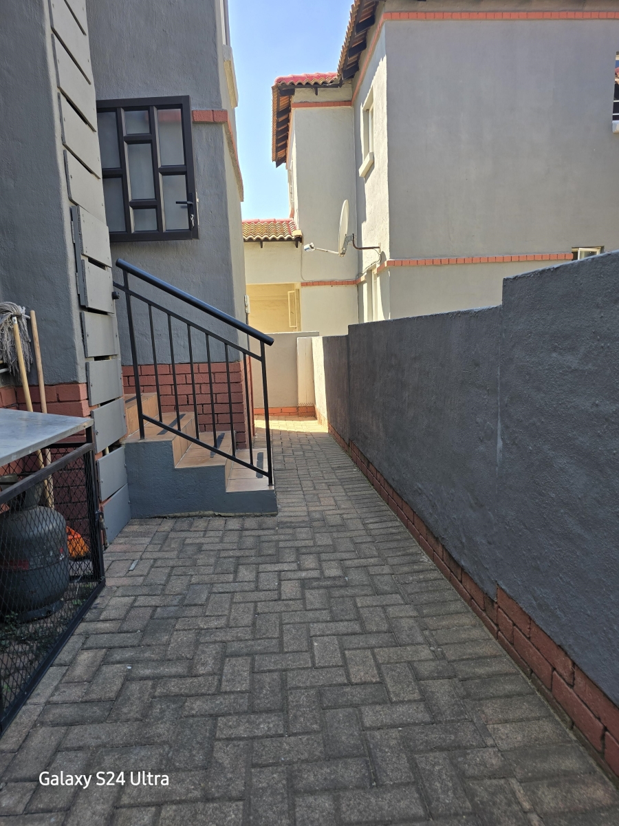 3 Bedroom Property for Sale in Castleview Gauteng