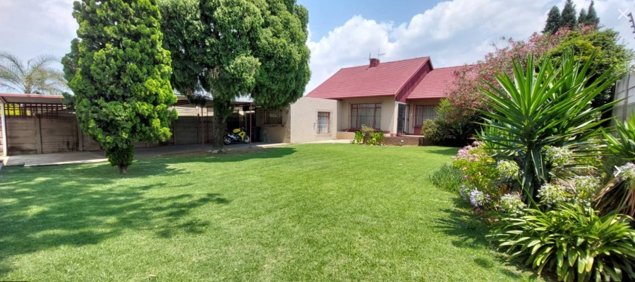 3 Bedroom Property for Sale in Roseacre Gauteng