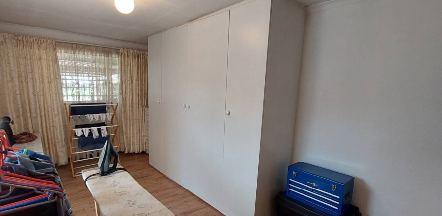 3 Bedroom Property for Sale in Roseacre Gauteng