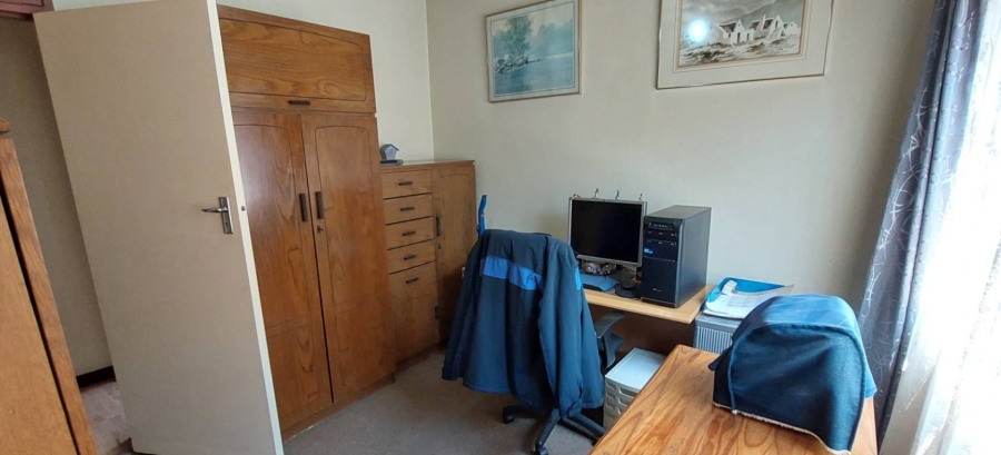 3 Bedroom Property for Sale in Roseacre Gauteng