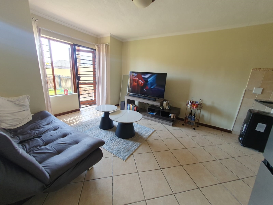 2 Bedroom Property for Sale in Montana Tuine Gauteng