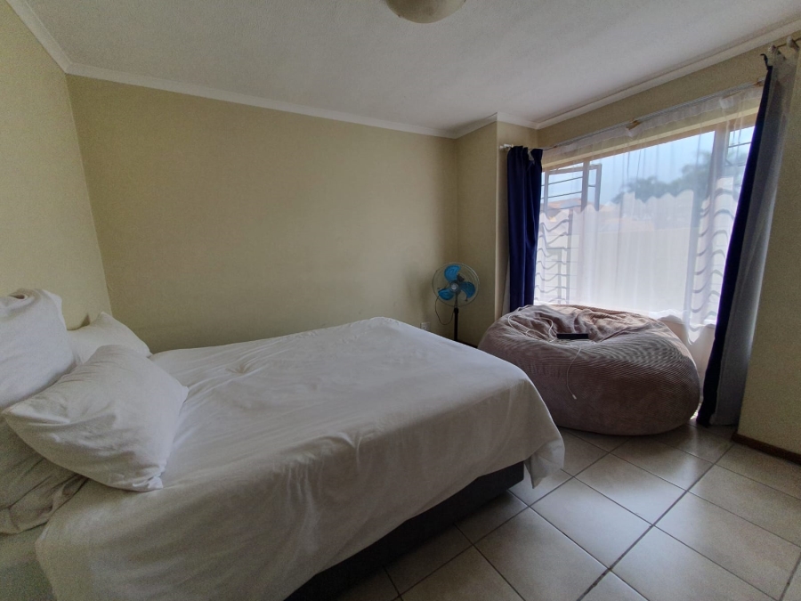 2 Bedroom Property for Sale in Montana Tuine Gauteng