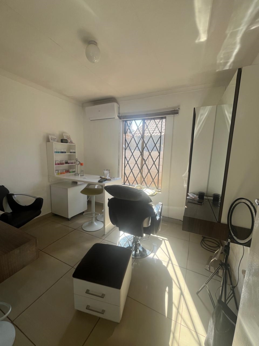 2 Bedroom Property for Sale in Sky City Gauteng