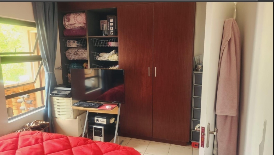 2 Bedroom Property for Sale in Kibler Park Gauteng