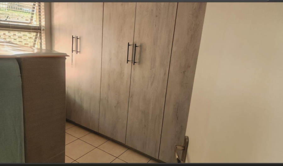 2 Bedroom Property for Sale in Kibler Park Gauteng