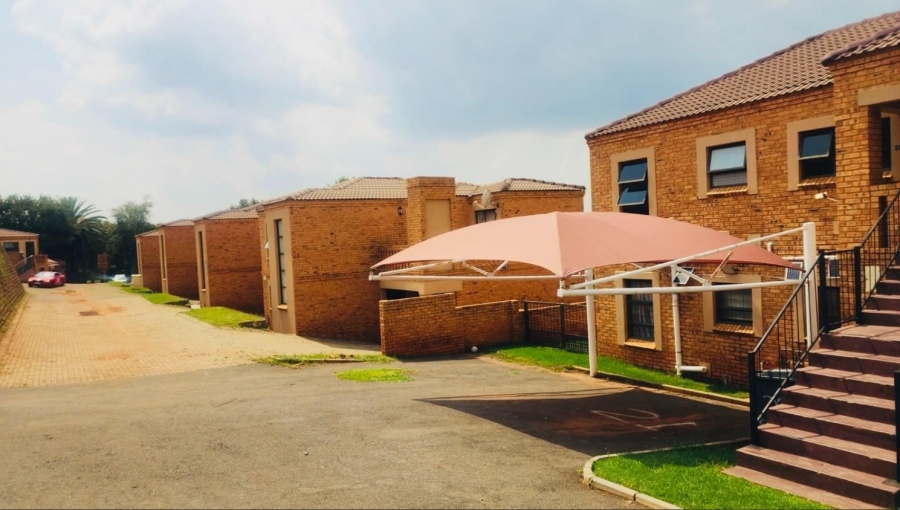 2 Bedroom Property for Sale in Kibler Park Gauteng