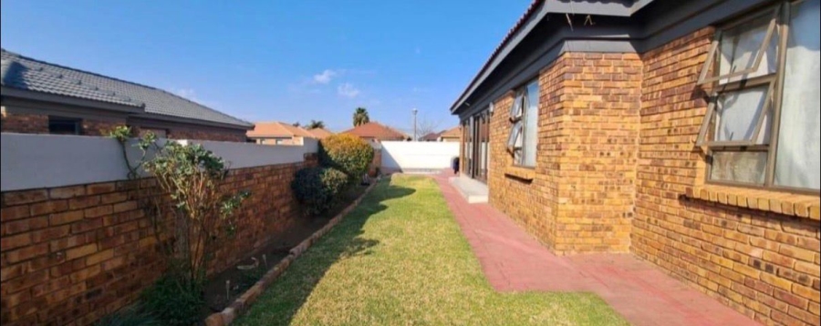 3 Bedroom Property for Sale in Southdowns Estate Gauteng